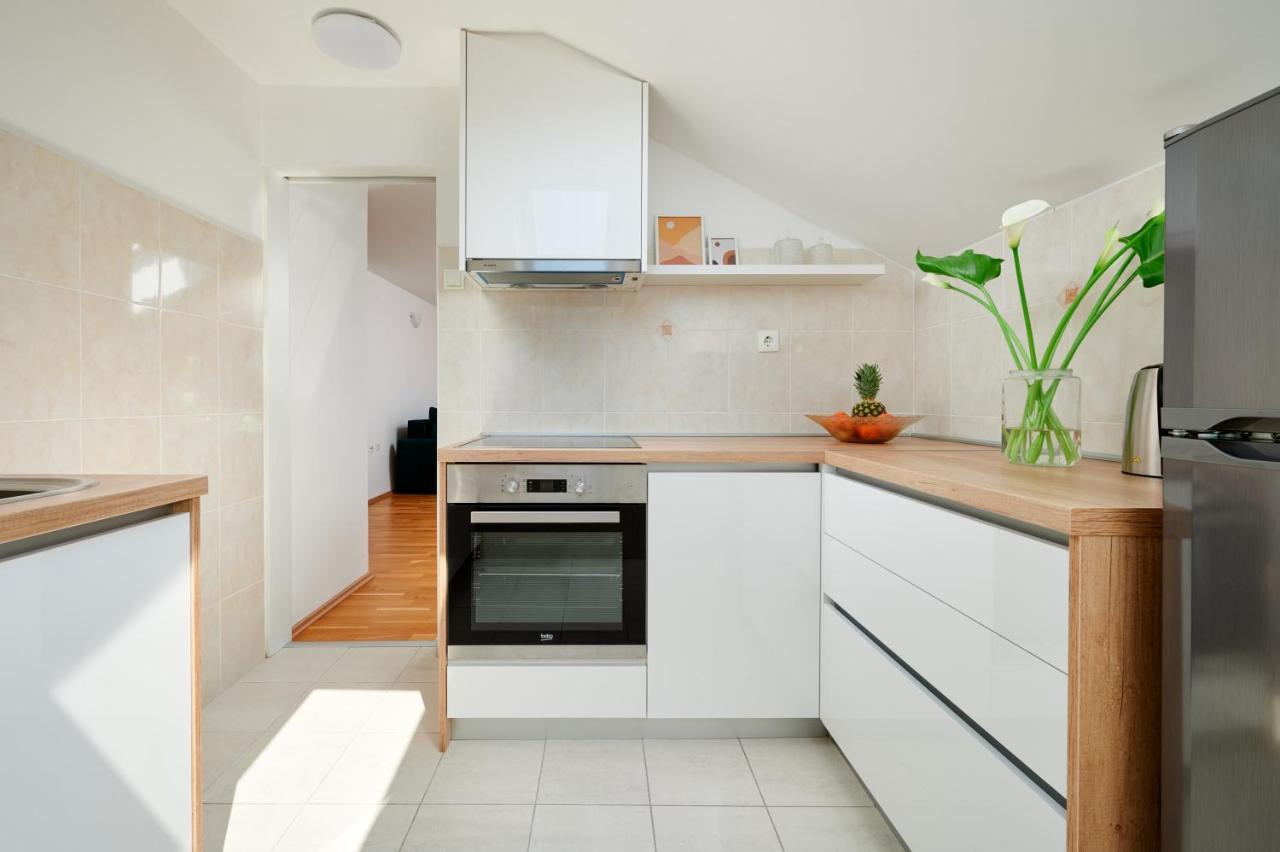Modern & Spacious Rooftop Apartment With Natual Sunlight 스플리트 외부 사진