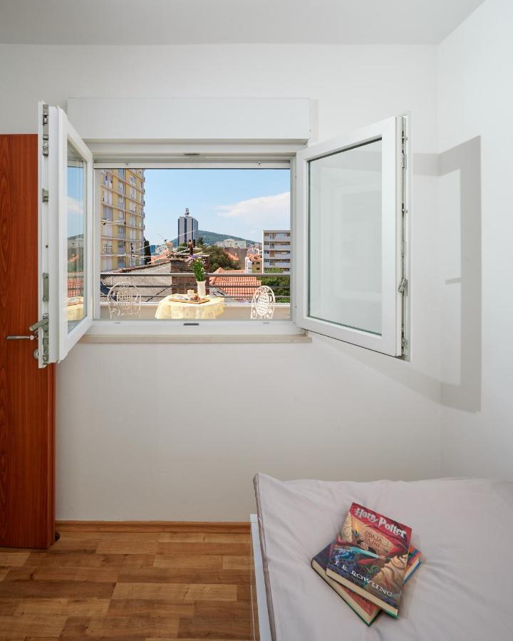 Modern & Spacious Rooftop Apartment With Natual Sunlight 스플리트 외부 사진