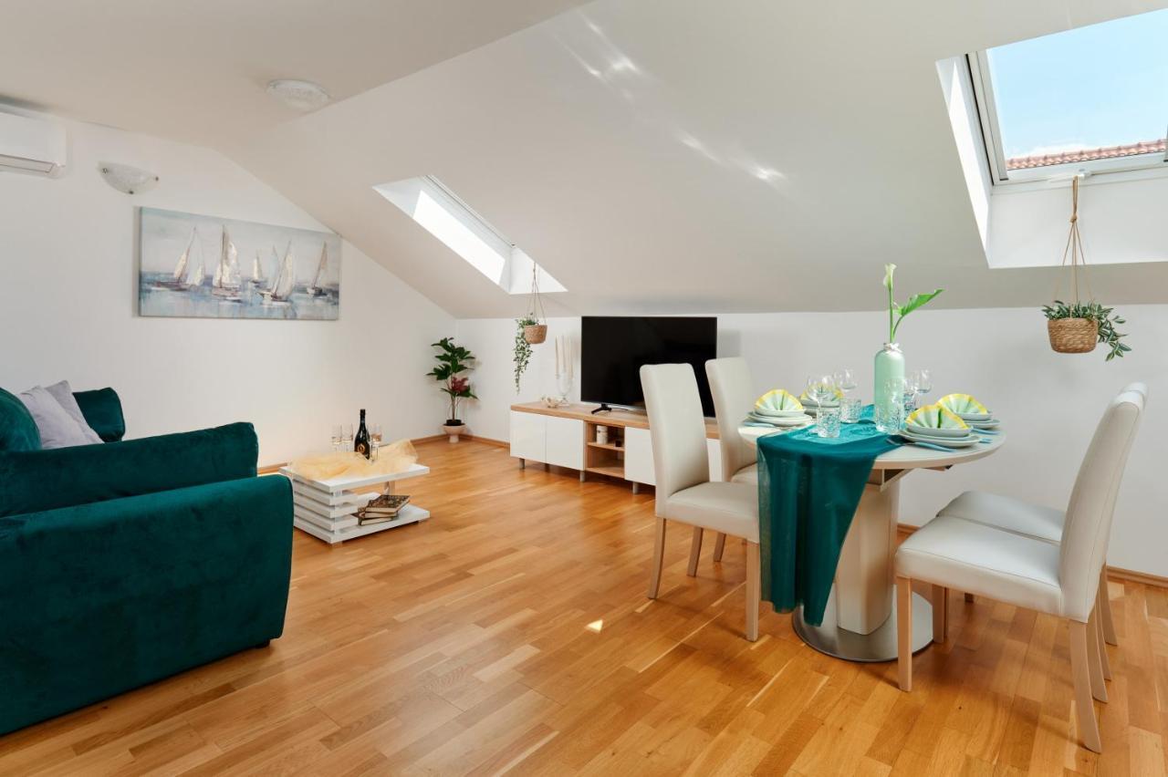 Modern & Spacious Rooftop Apartment With Natual Sunlight 스플리트 외부 사진